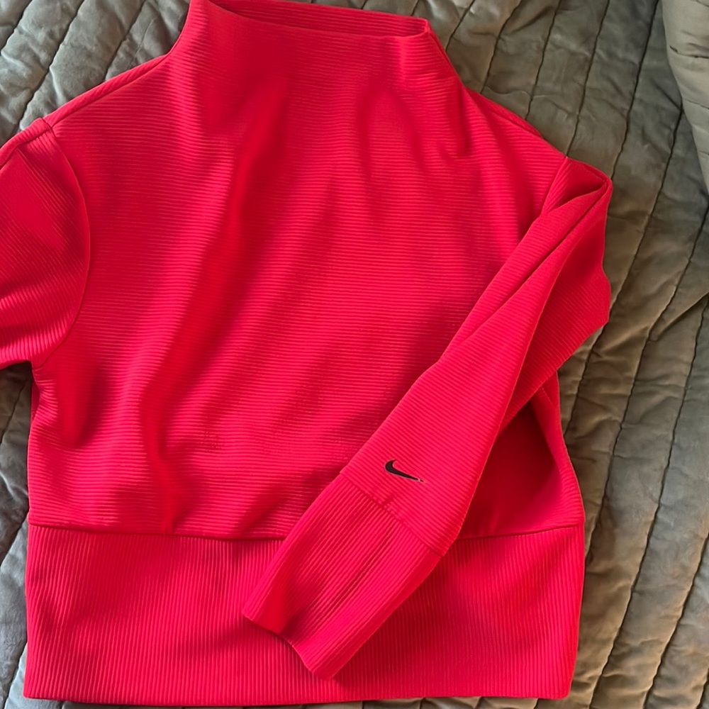 Women’s dri fit nike top   Red mock neck